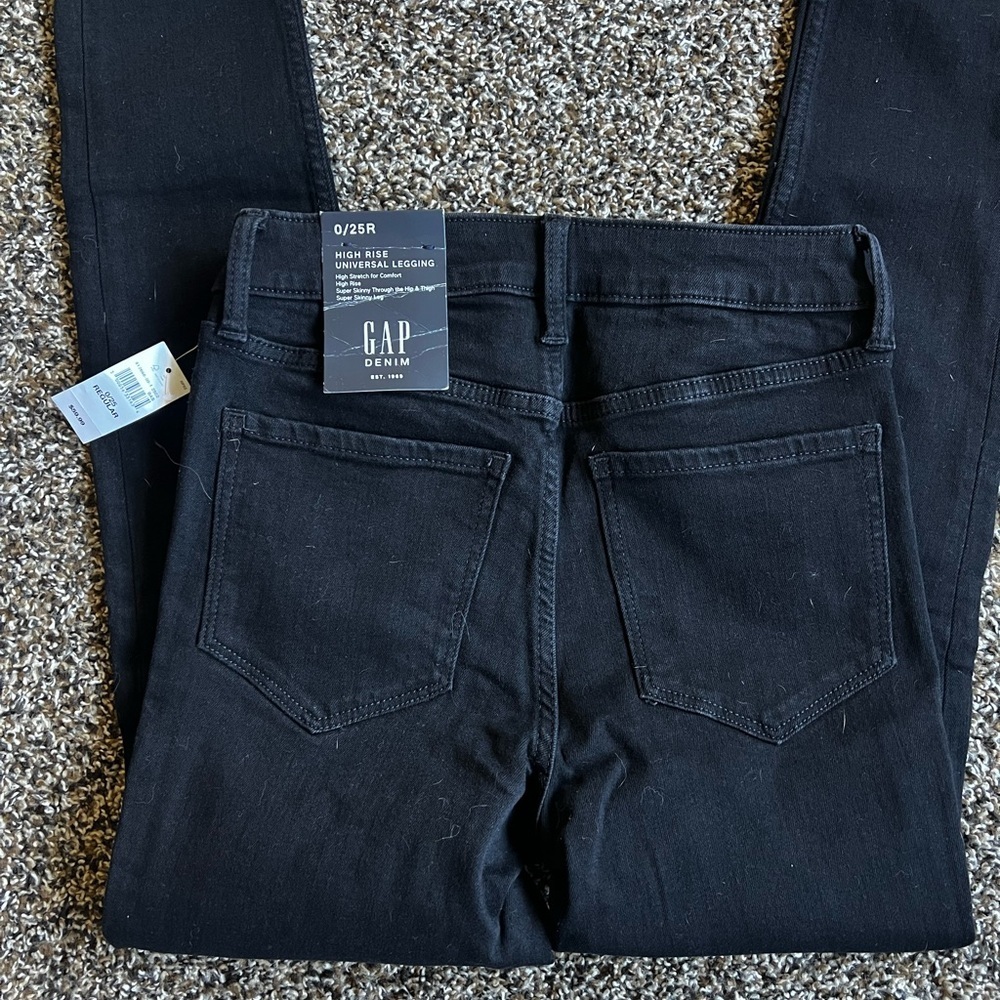 GAP Men's Dark Black Skinny Jeans - Picture 3 of 5